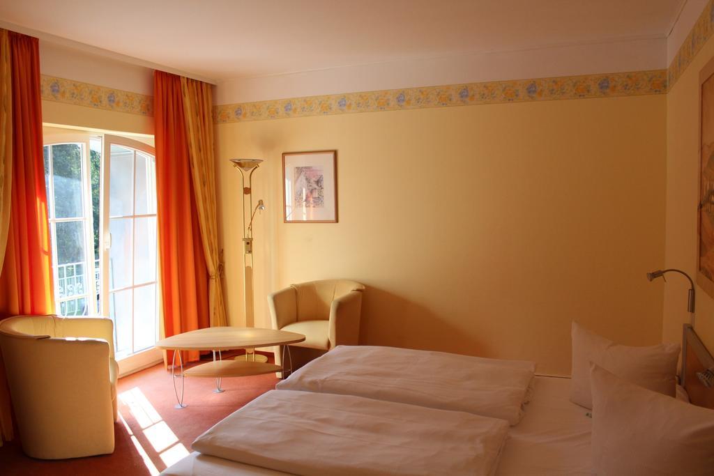 Parkhotel Klueschenberg Plau am See Kamer foto